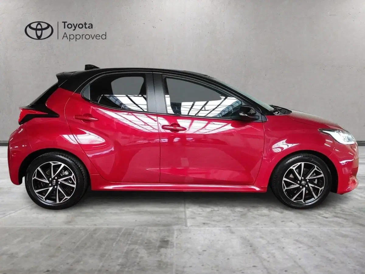 Toyota Yaris usata a Milano (5)