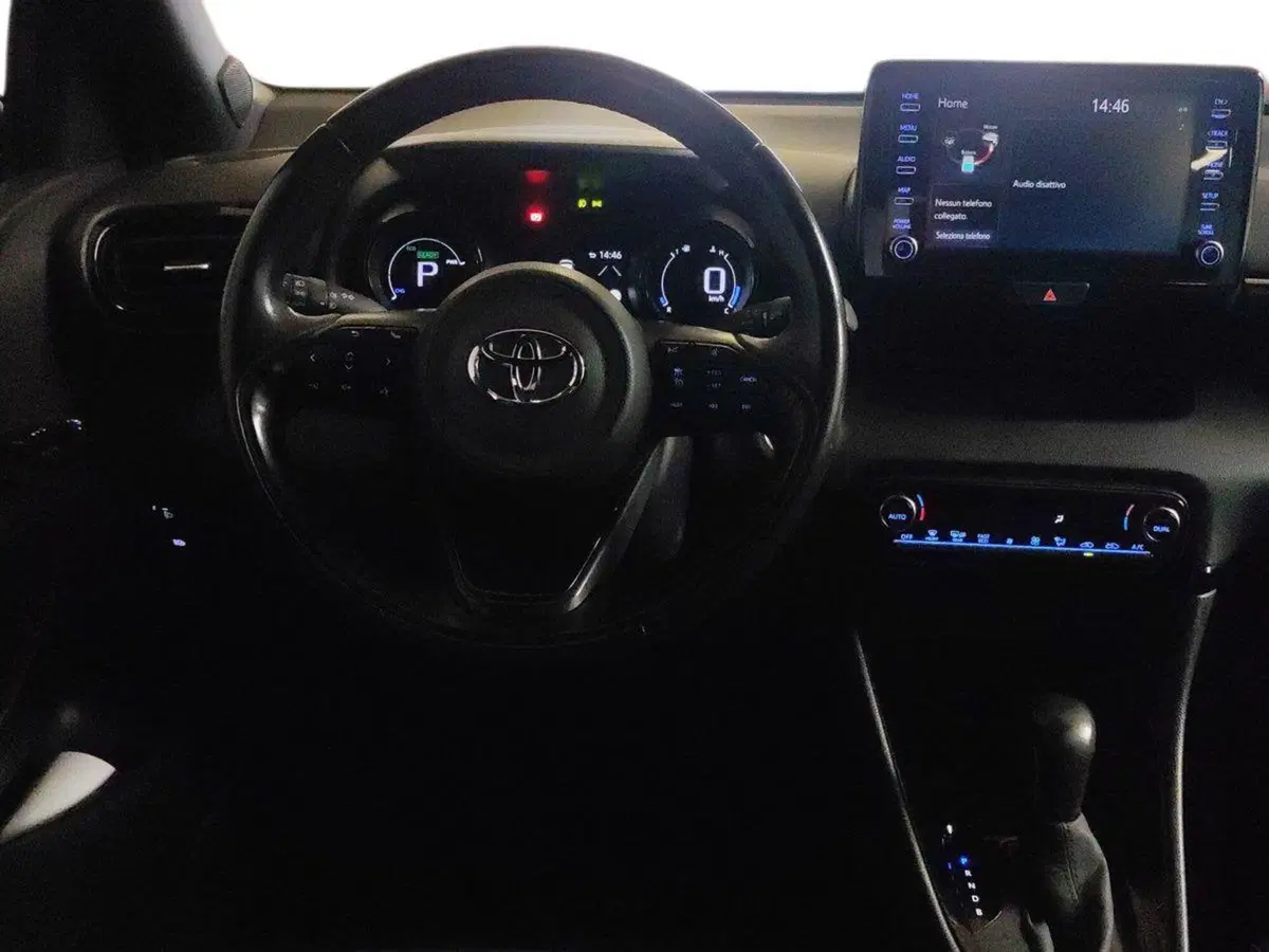 Toyota Yaris usata a Milano (9)