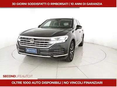 Volkswagen Touareg 3.0 V6 tdi scr Elegance 231cv auto del 2021 usata a Vasto