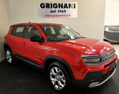 Jeep Avenger 1.2 turbo Altitude fwd 100cv del 2024 usata a Cava Manara