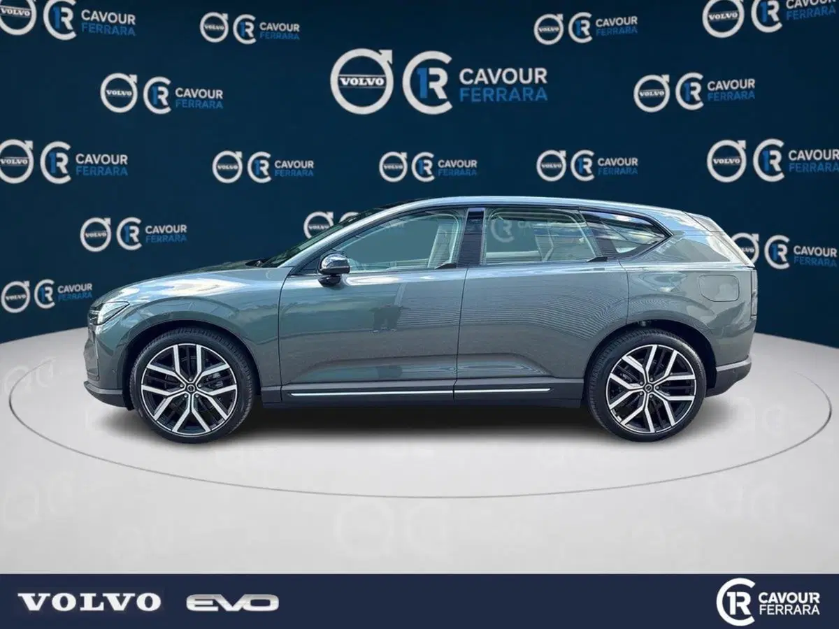 Volvo EX60 nuova a Ferrara (2)