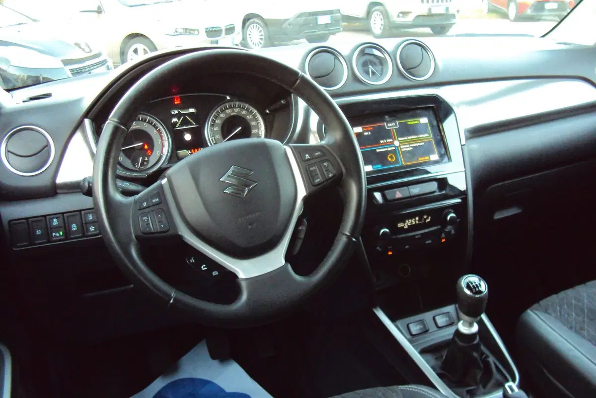 Suzuki Vitara usata a Bologna (10)
