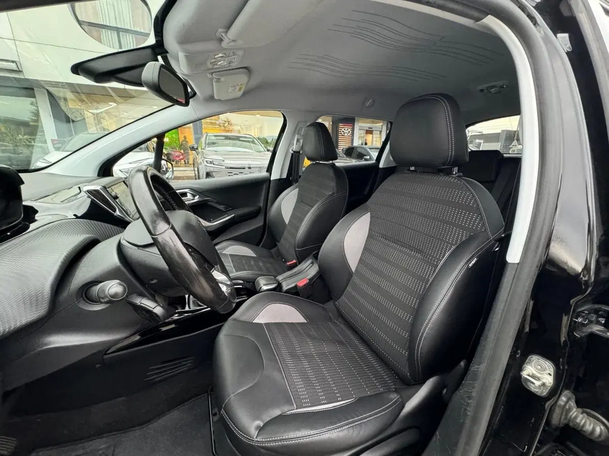 Peugeot 2008 usata a Modena (12)