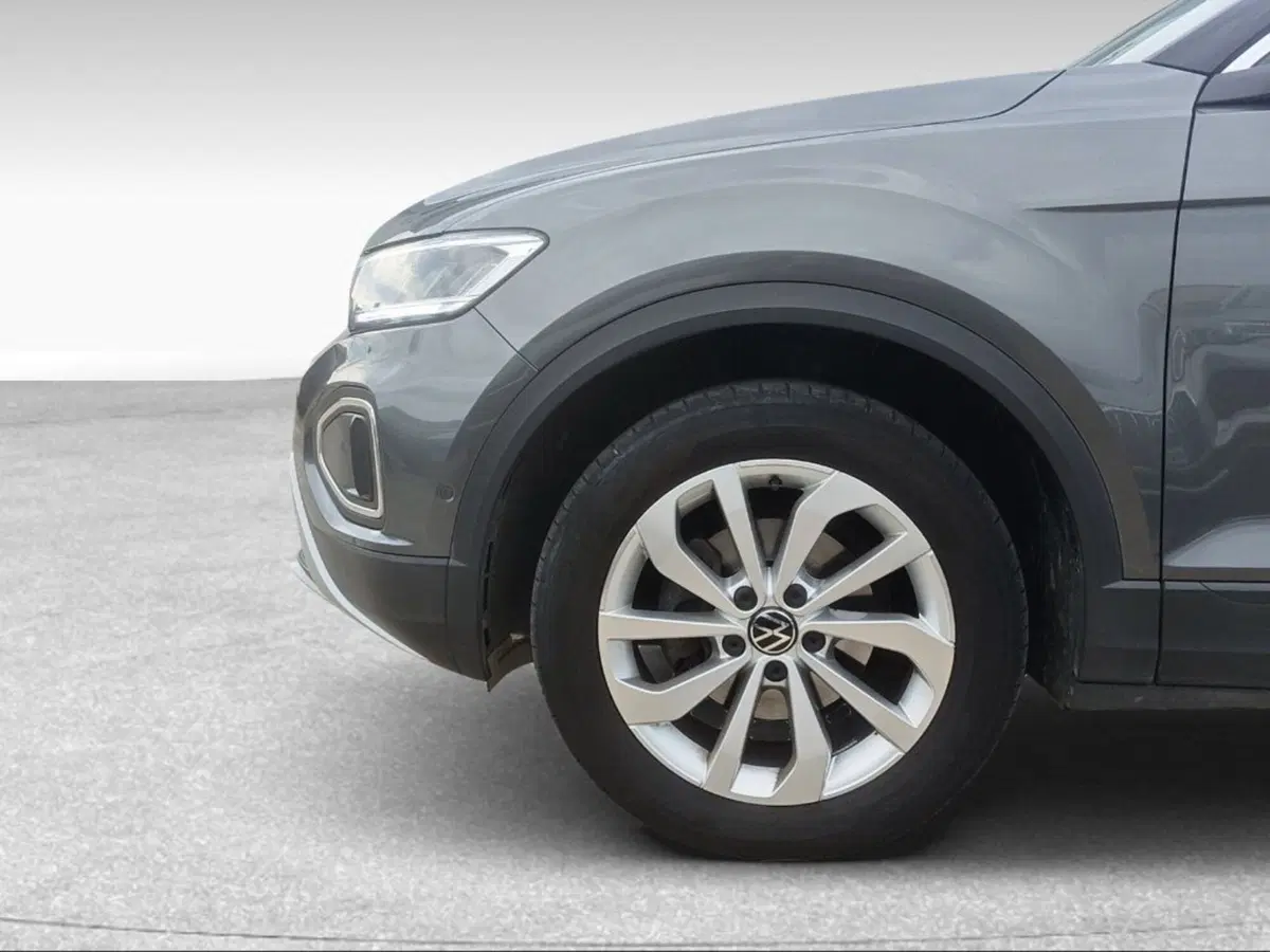 Volkswagen T-Roc usata a Livorno (15)