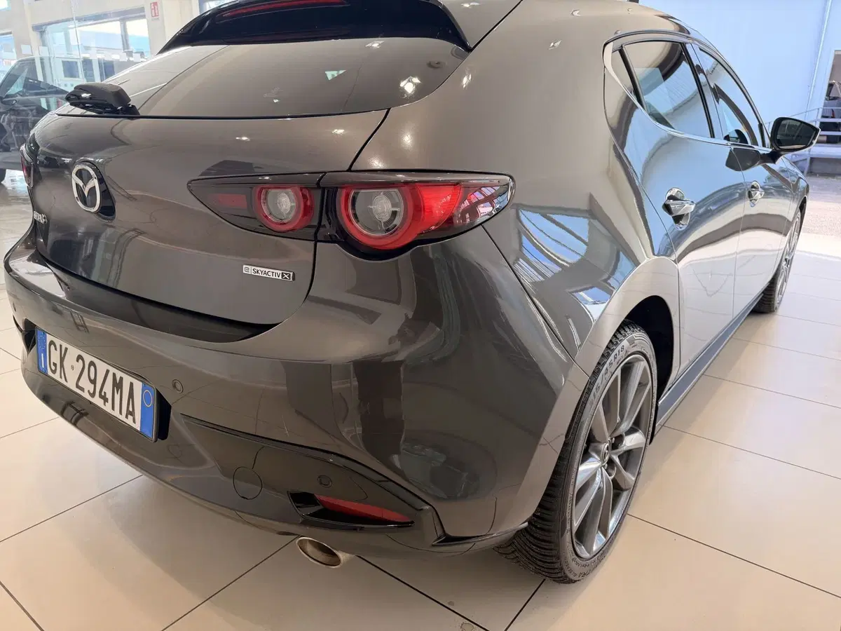 Mazda Mazda3 Hatchback usata a Latina (4)