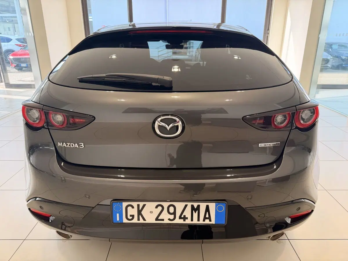 Mazda Mazda3 Hatchback usata a Latina (5)