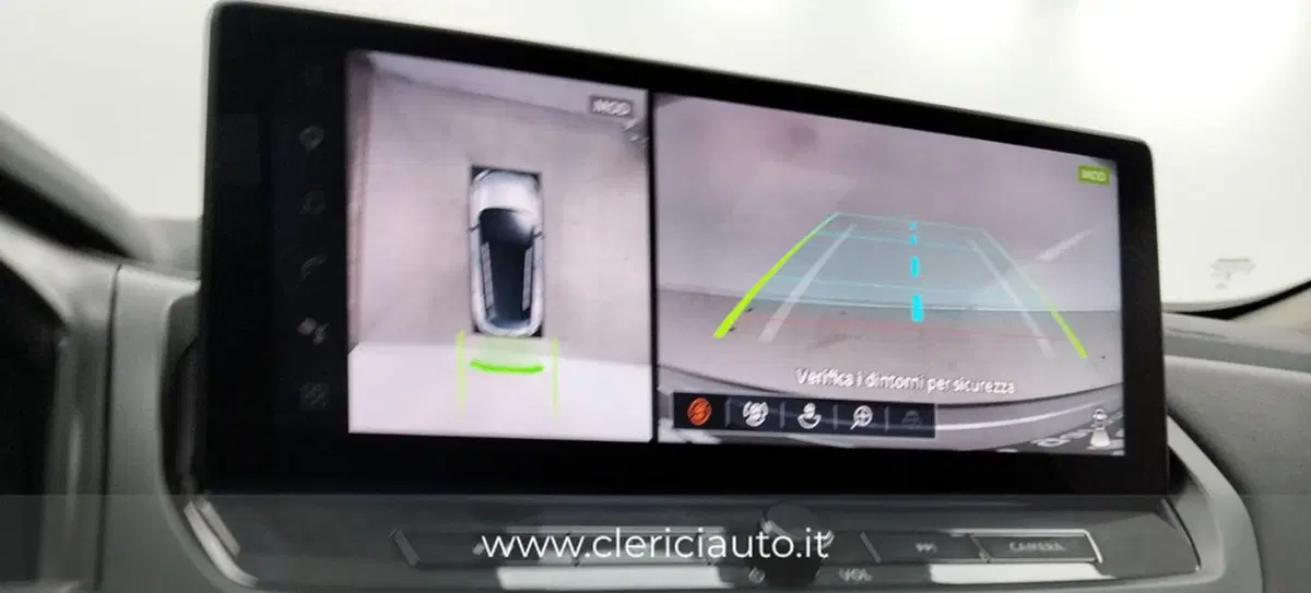 Nissan Qashqai usata a Como (17)