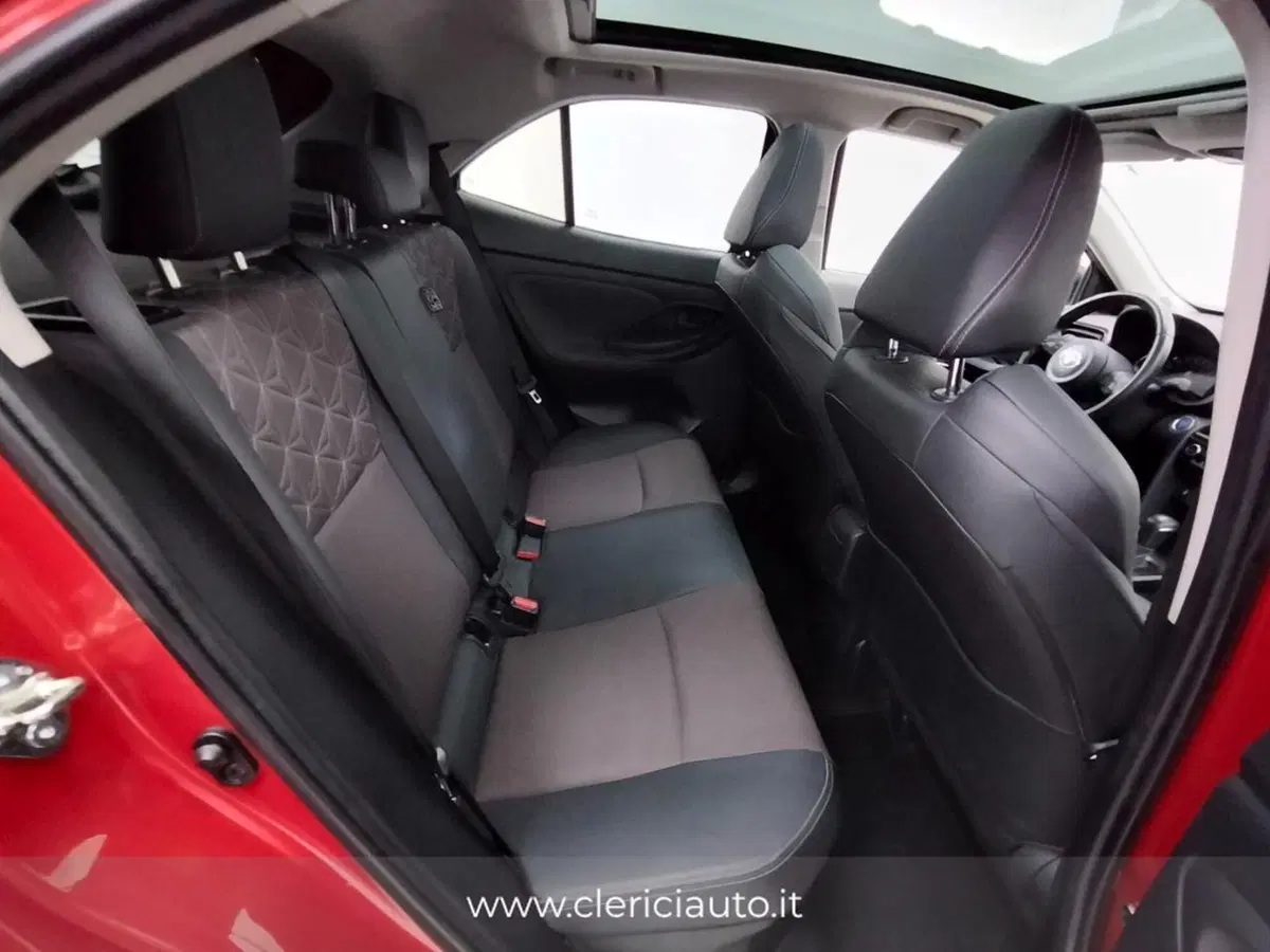 Toyota Yaris Cross usata a Como (5)