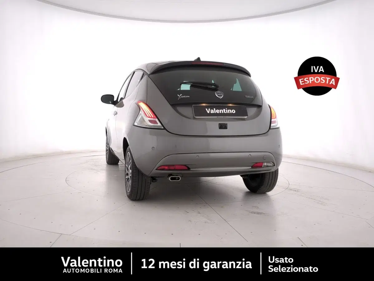 Lancia Ypsilon usata a Roma (5)