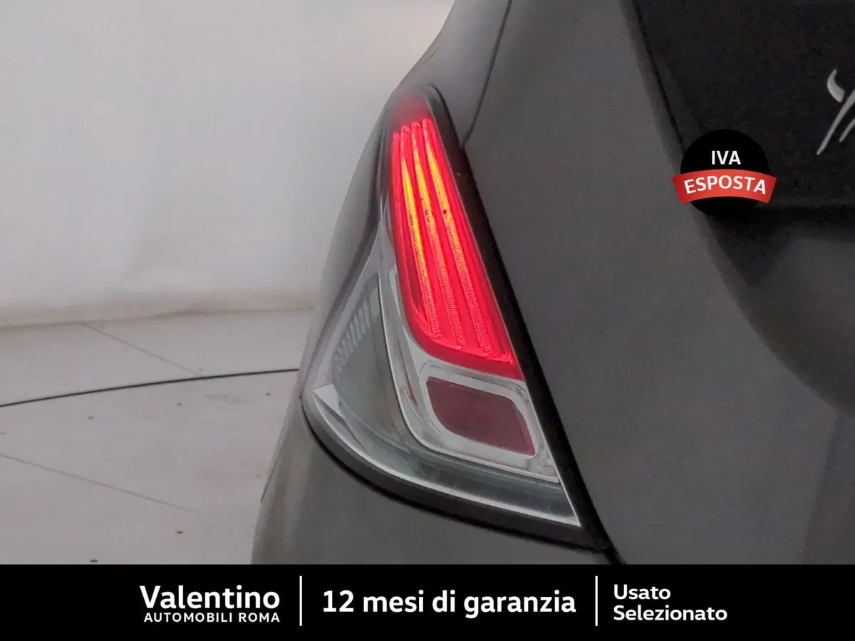 Lancia Ypsilon usata a Roma (8)