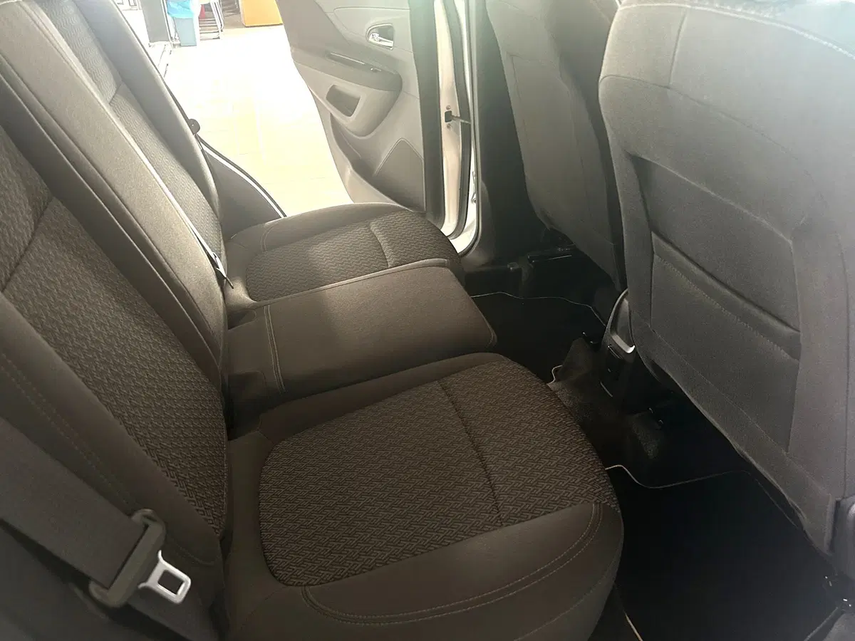 Opel Mokka usata a Ferrara (13)