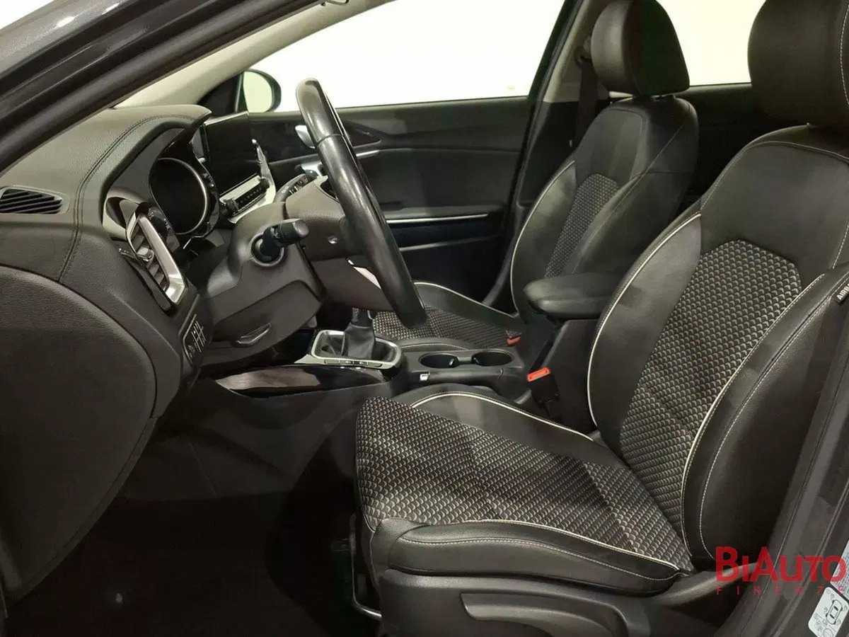 Kia XCeed usata a Firenze (18)