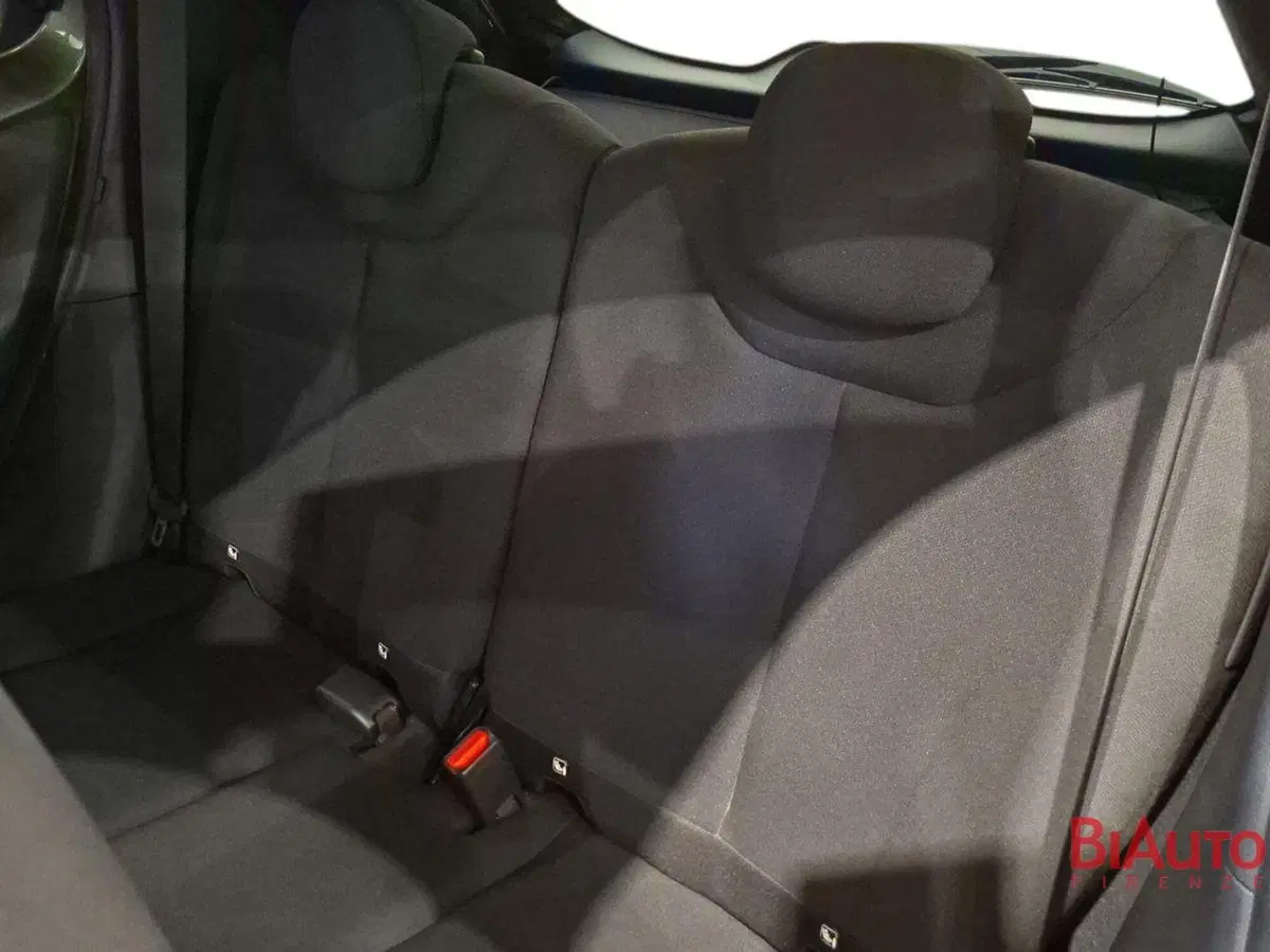 Toyota Aygo X usata a Firenze (11)