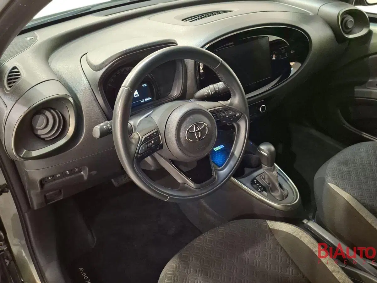 Toyota Aygo X usata a Firenze (7)