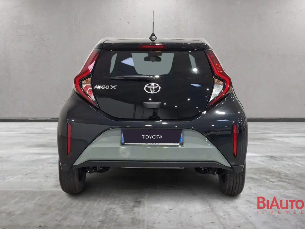 Toyota Aygo X usata a Firenze (11)