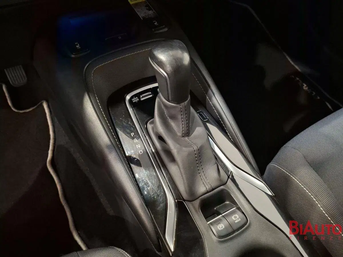 Toyota Corolla Touring Sports usata a Firenze (17)