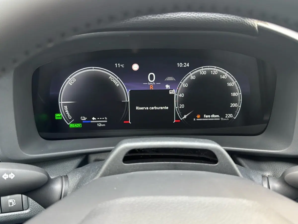 Toyota Toyota C-HR nuova a Ferrara (15)