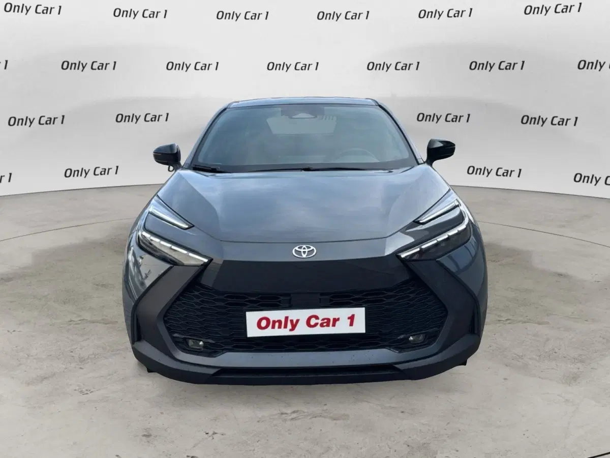 Toyota Toyota C-HR nuova a Ferrara (2)