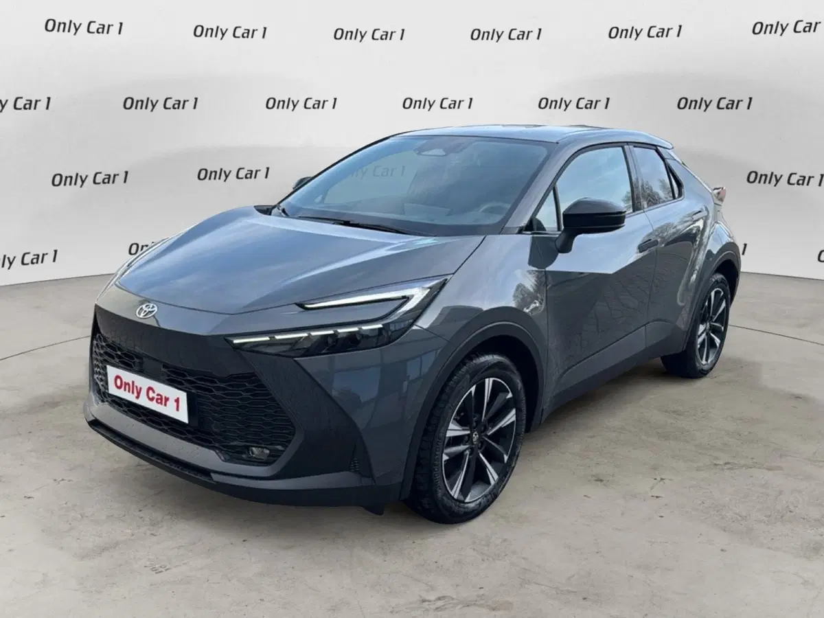 Toyota Toyota C-HR nuova a Ferrara (3)