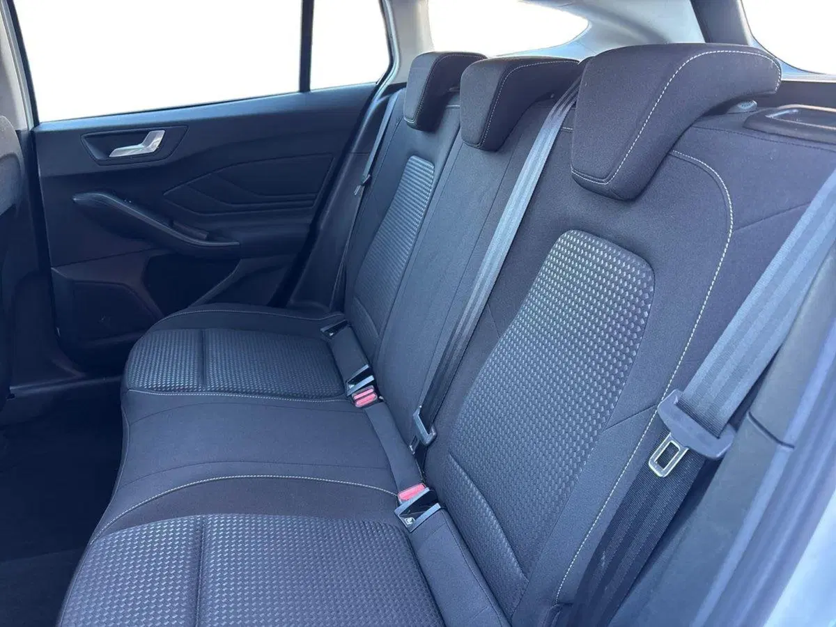 Ford Focus Station Wagon usata a Pescara (13)