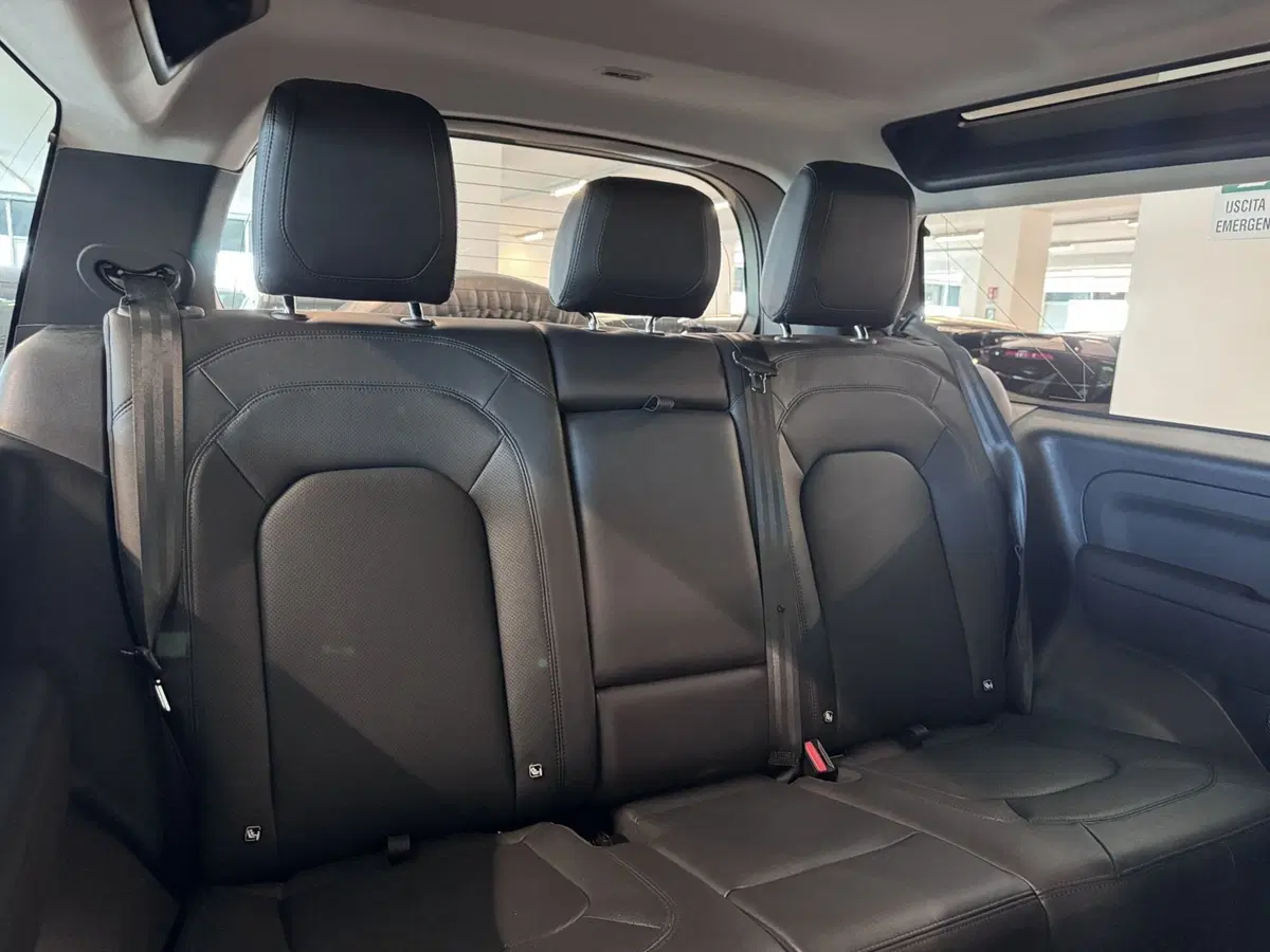 Land Rover Defender usata a Messina (10)