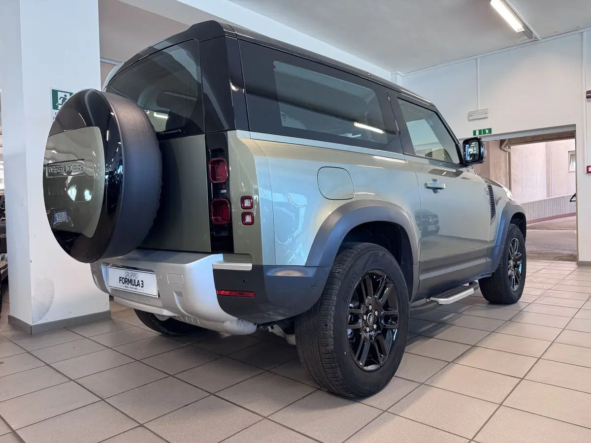 Land Rover Defender usata a Messina (3)