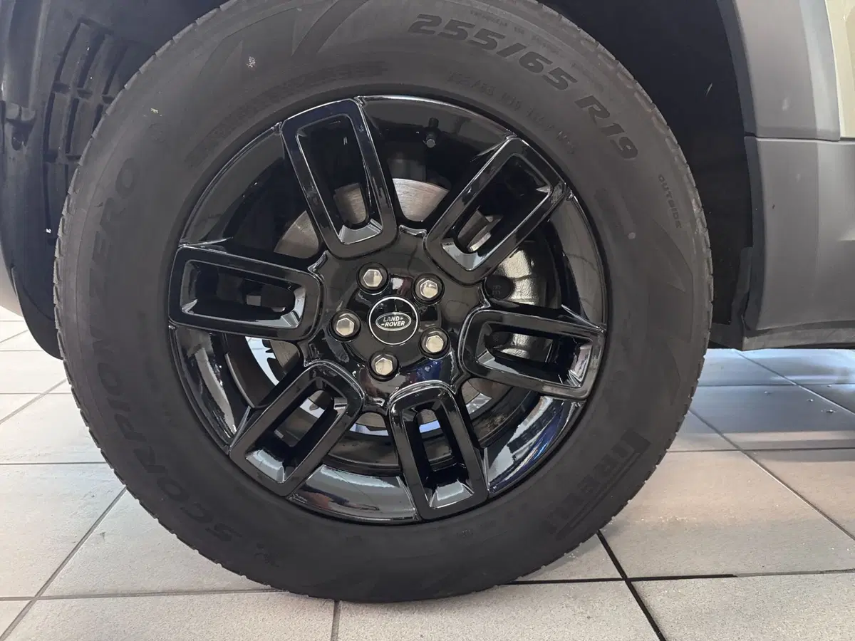 Land Rover Defender usata a Messina (5)