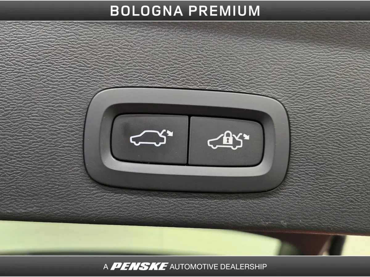 Volvo XC40 usata a Bologna (11)
