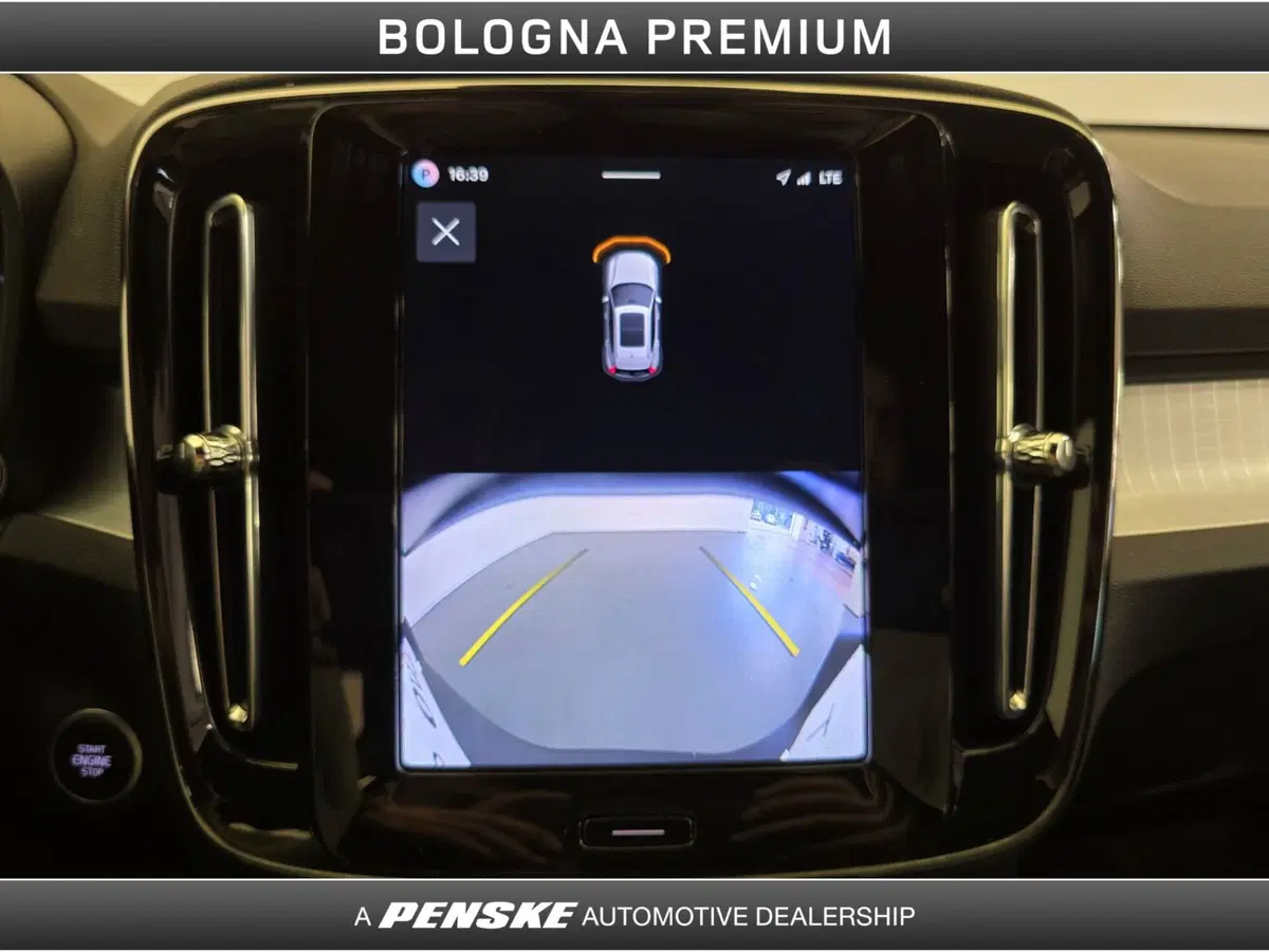 Volvo XC40 usata a Bologna (12)