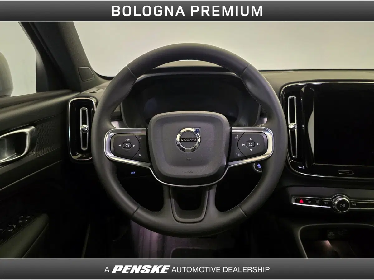 Volvo XC40 usata a Bologna (17)