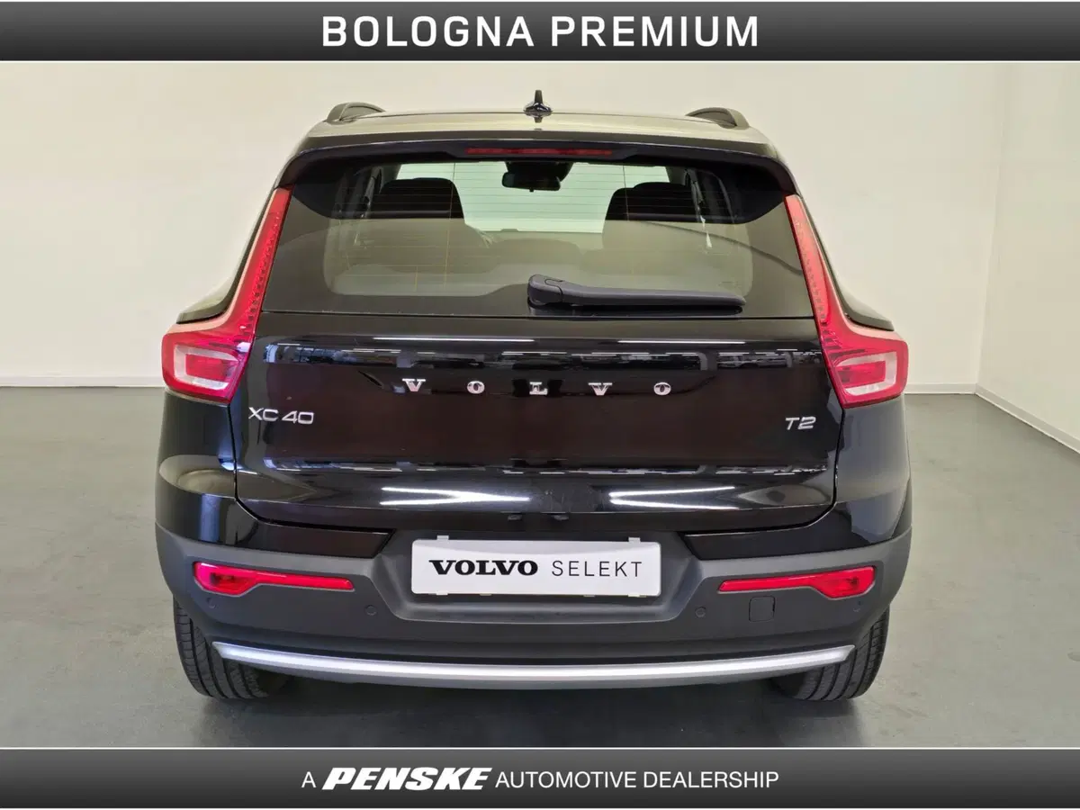 Volvo XC40 usata a Bologna (7)