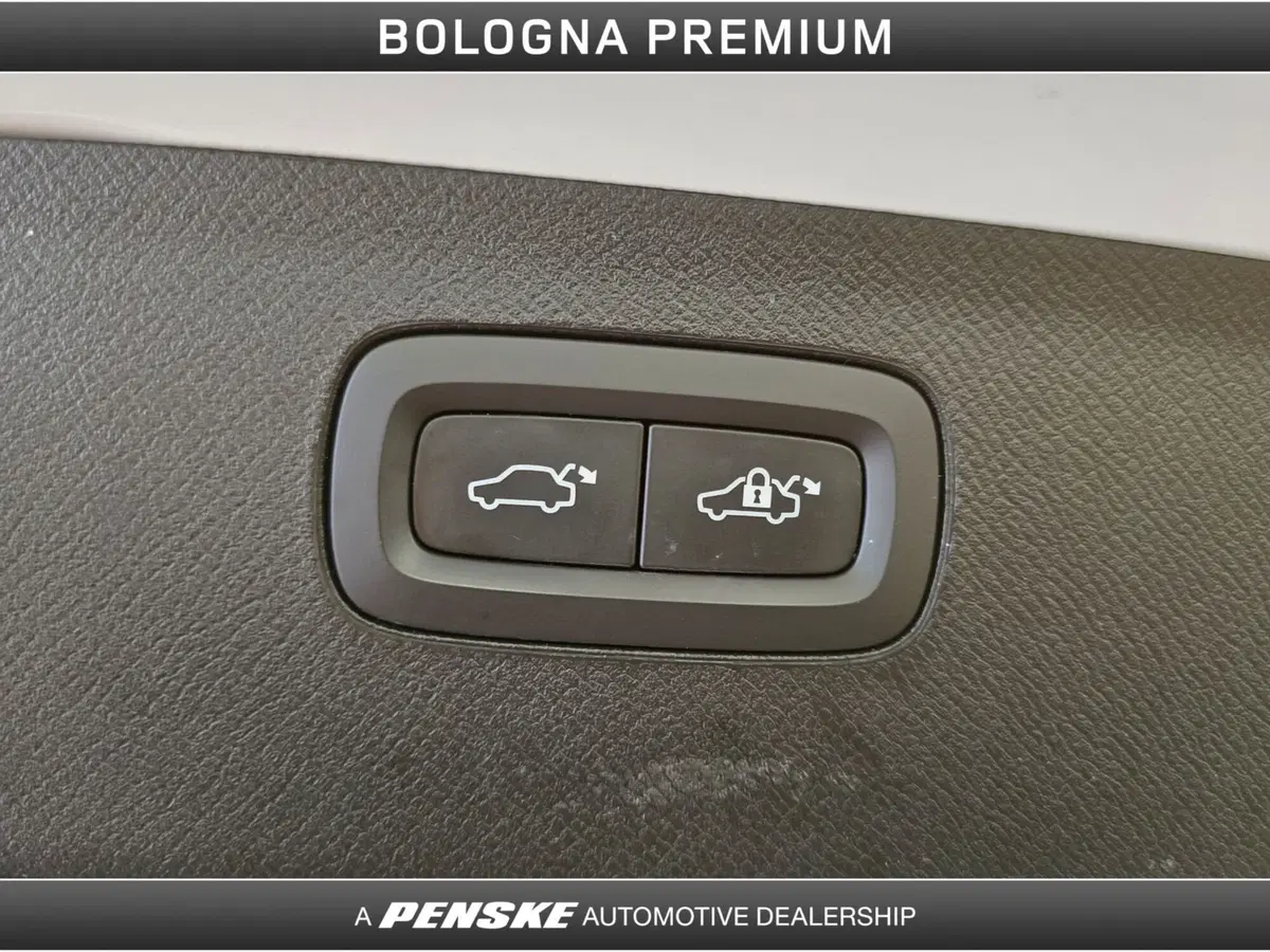 Volvo XC90 usata a Bologna (12)