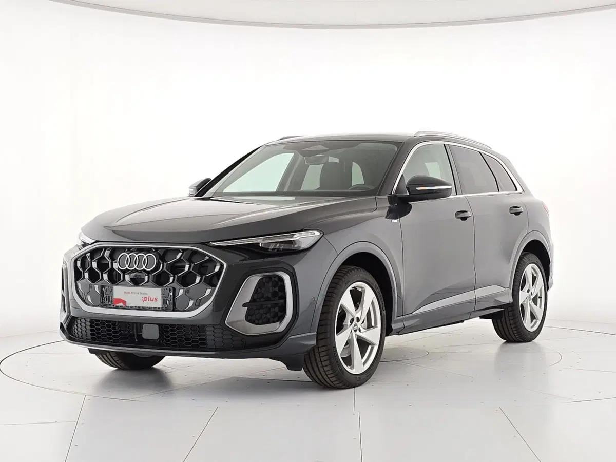 Audi Q5 Sportback nuova a Cuneo