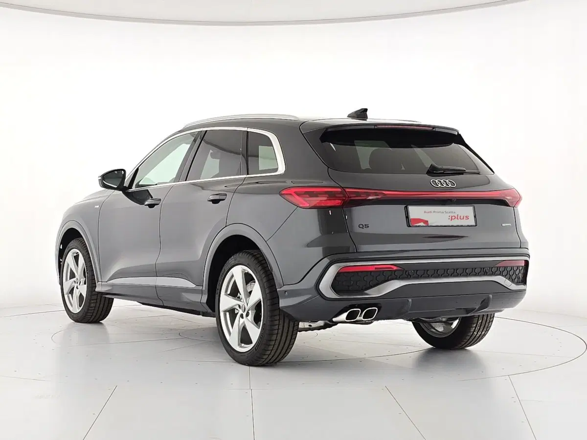 Audi Q5 Sportback nuova a Cuneo (4)