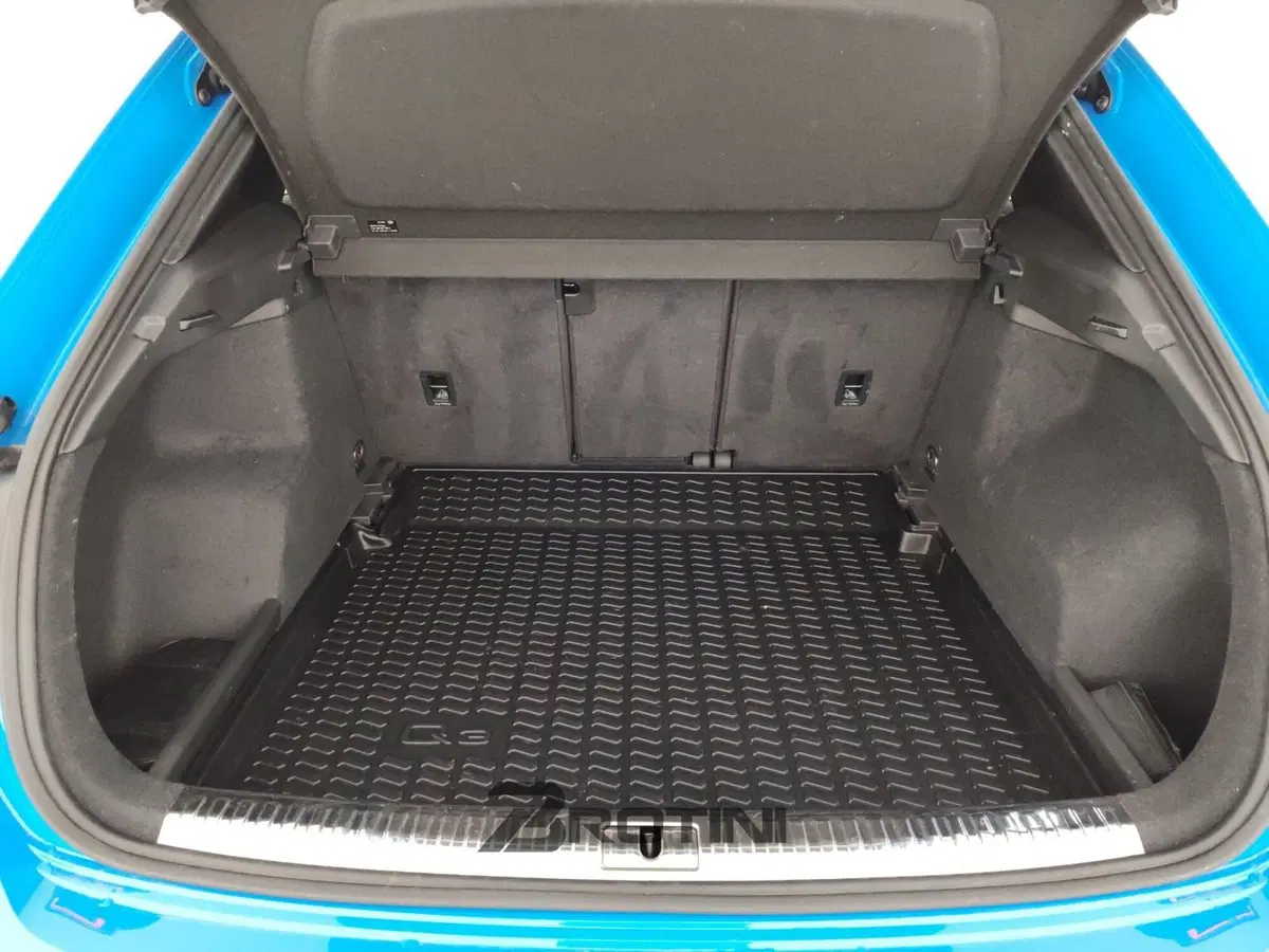 Audi Q3 Sportback usata a Massa-Carrara (14)