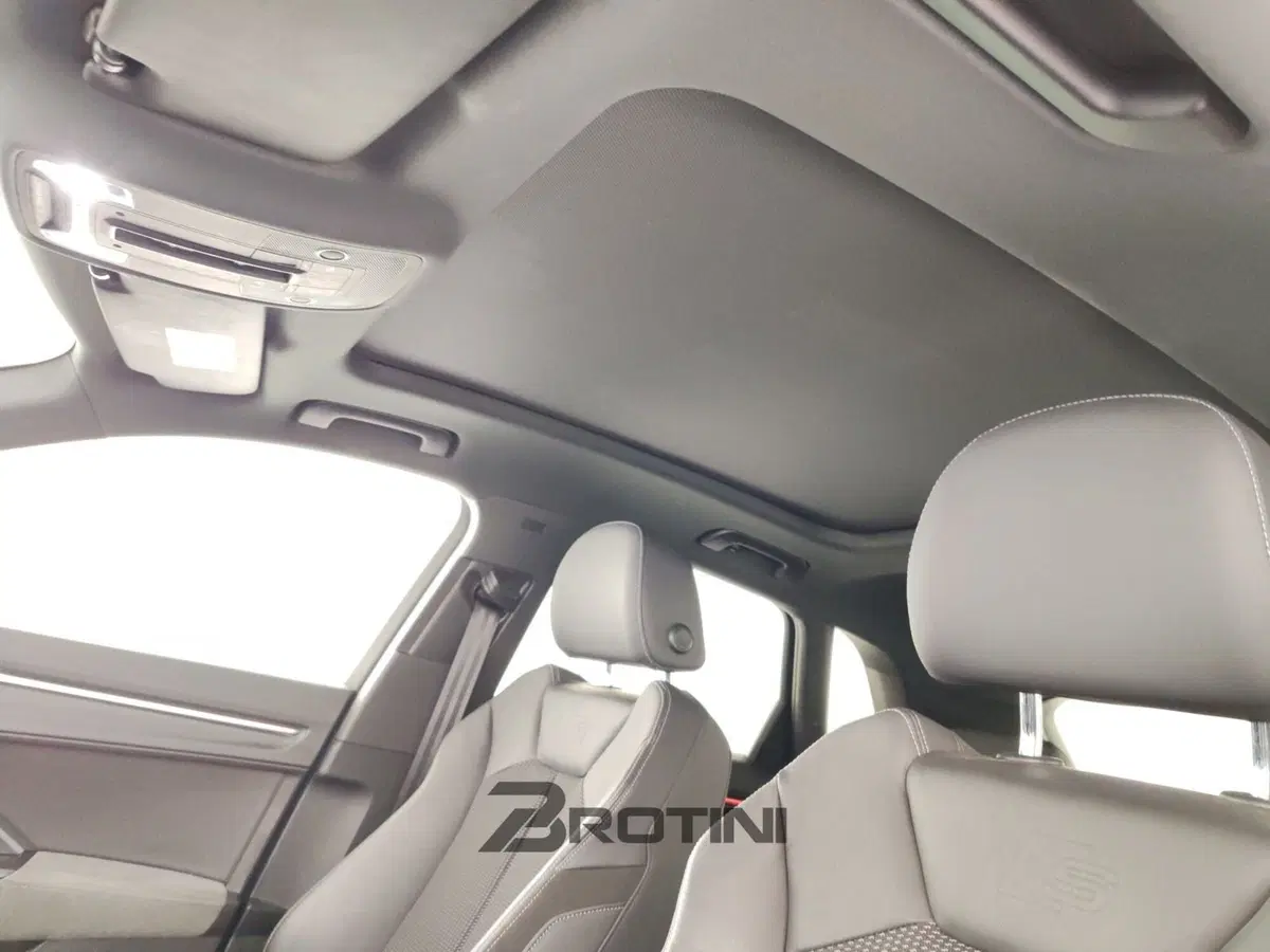 Audi Q3 Sportback usata a Massa-Carrara (9)
