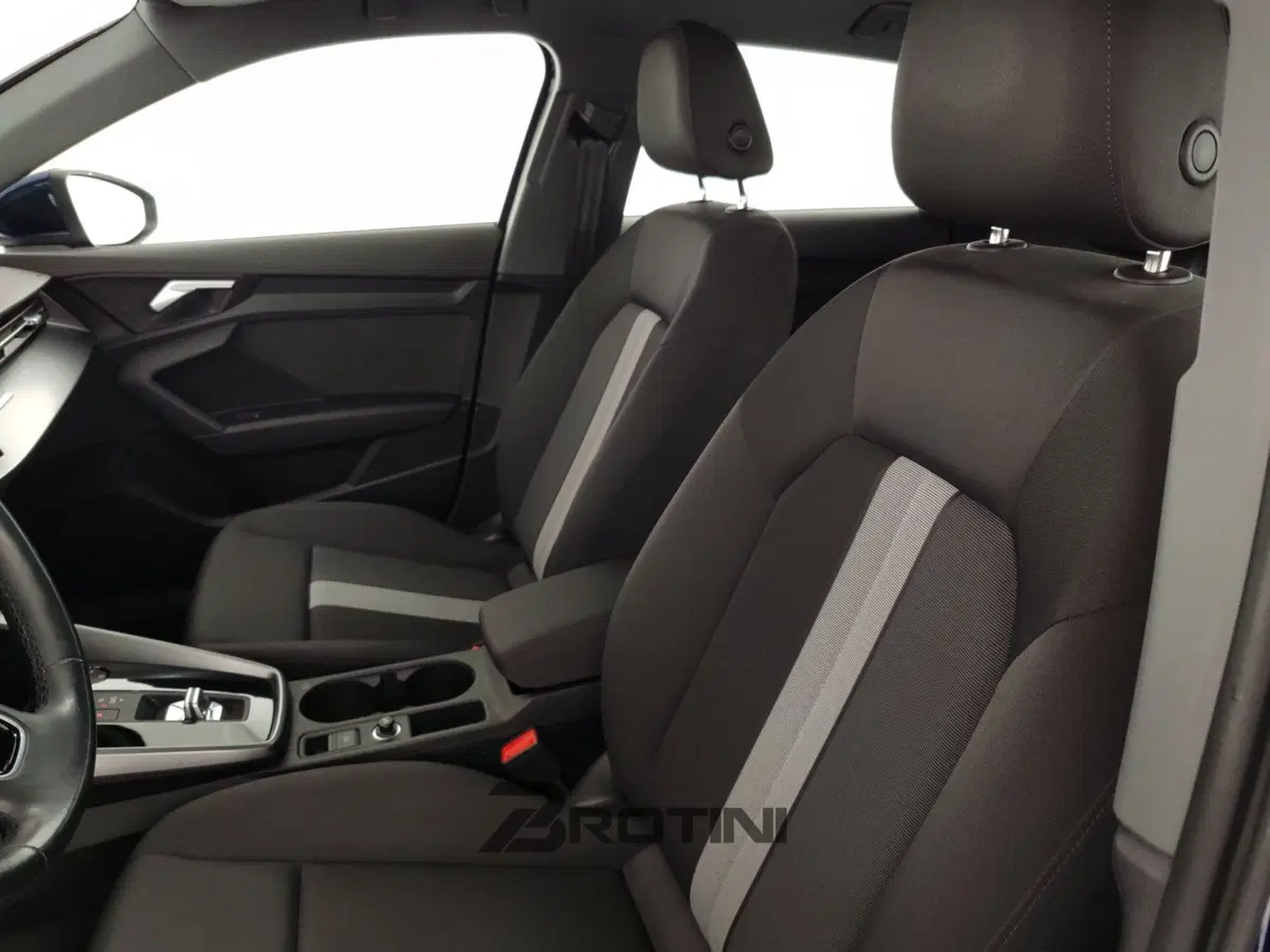 Audi A3 Sportback usata a Massa-Carrara (9)