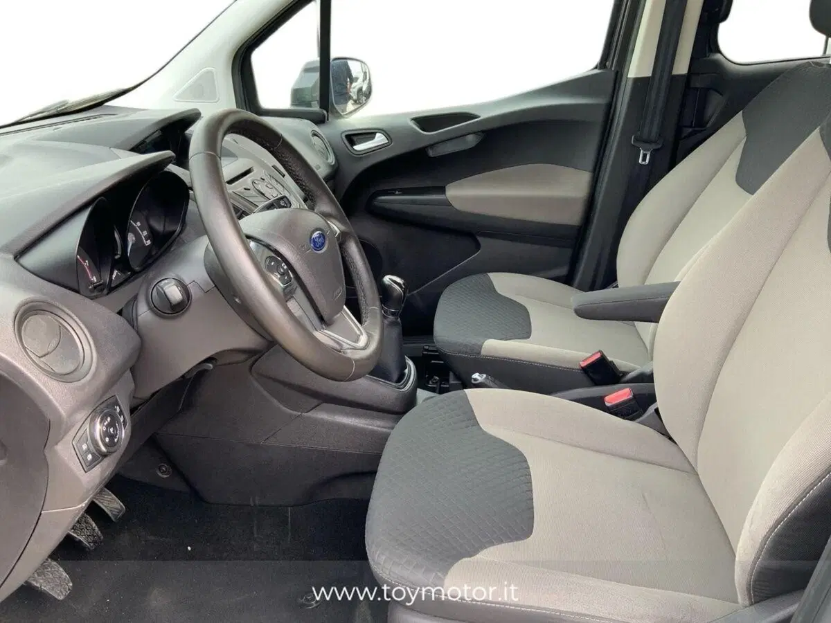 Ford Tourneo Courier usata a Perugia (9)