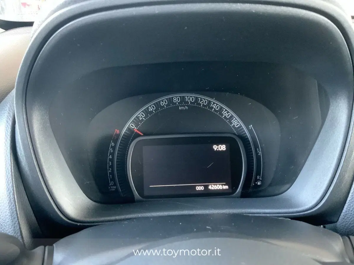 Toyota Aygo X usata a Perugia (10)