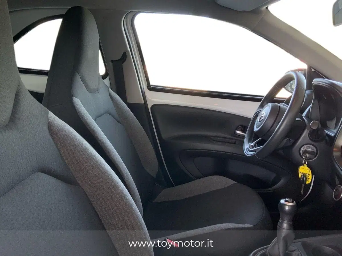 Toyota Aygo X usata a Perugia (16)