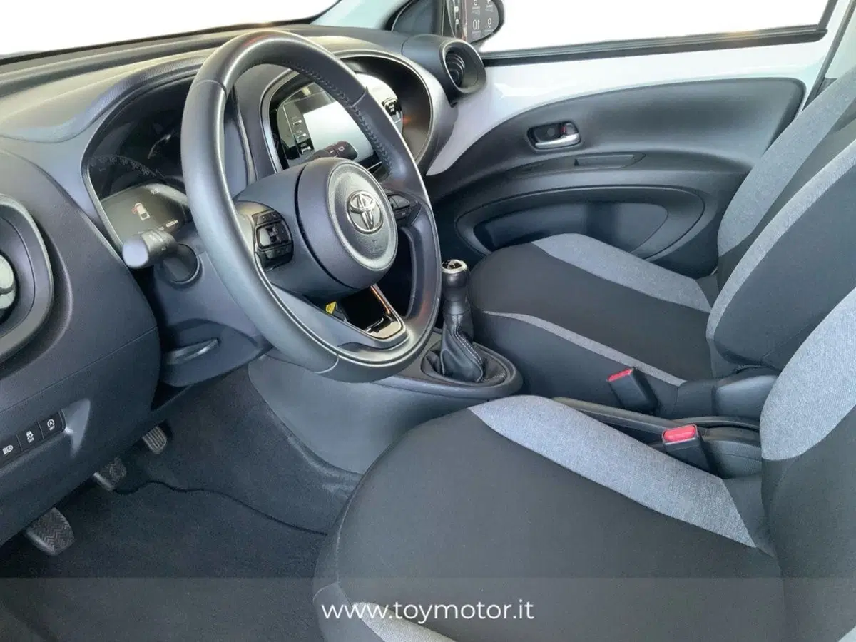 Toyota Aygo X usata a Perugia (8)