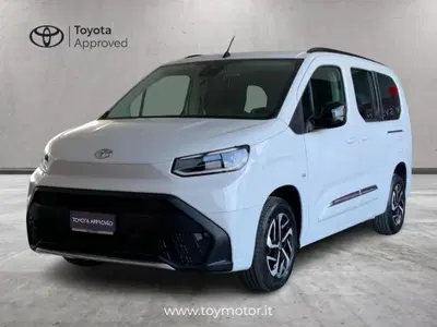 Toyota Proace City Verso City Verso 1.5D 130 CV S&S Long D Executive del 2024 usata a Perugia