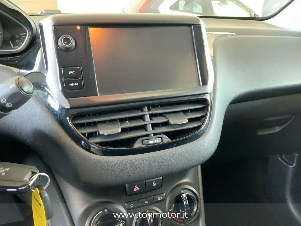 Peugeot 208 usata a Perugia (11)