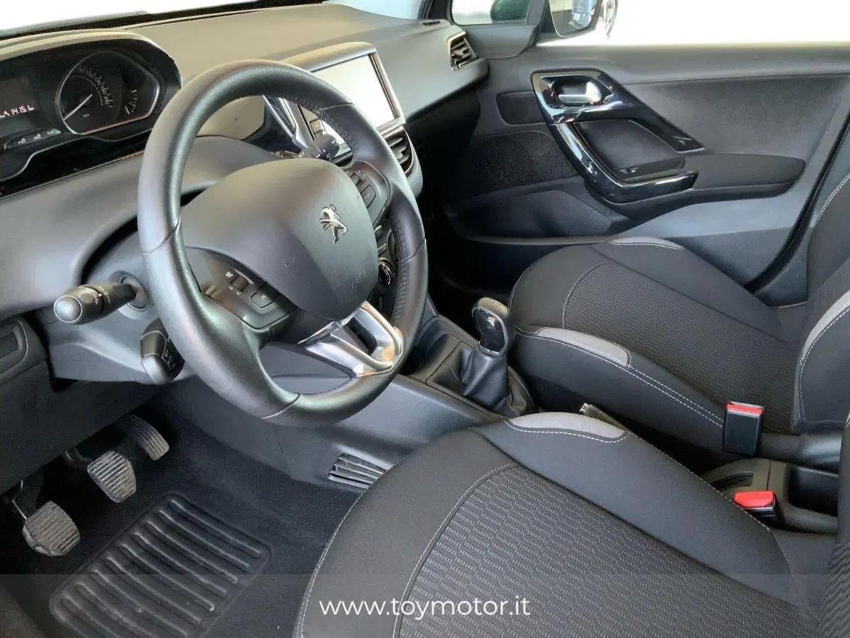 Peugeot 208 usata a Perugia (8)