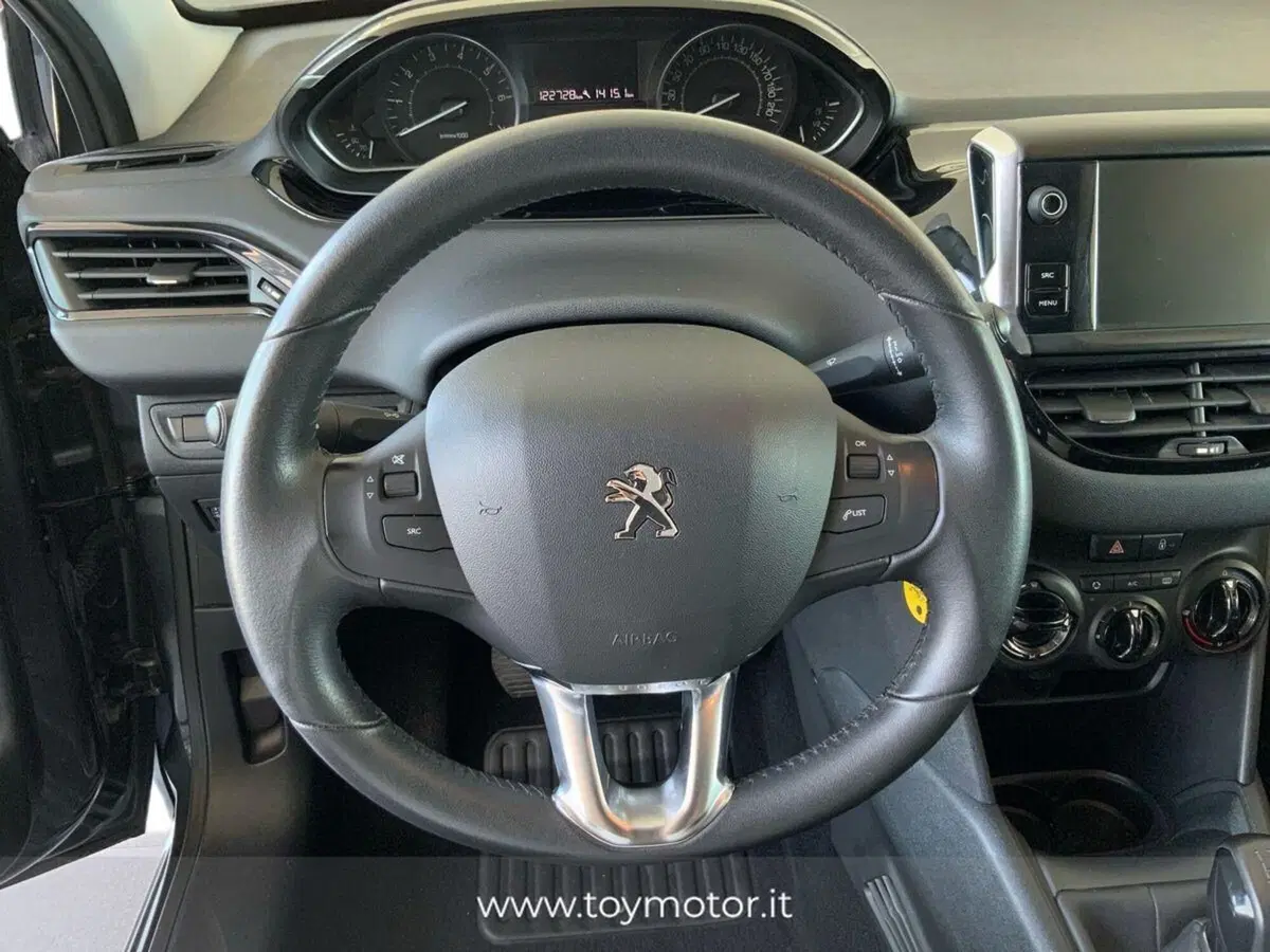 Peugeot 208 usata a Perugia (9)