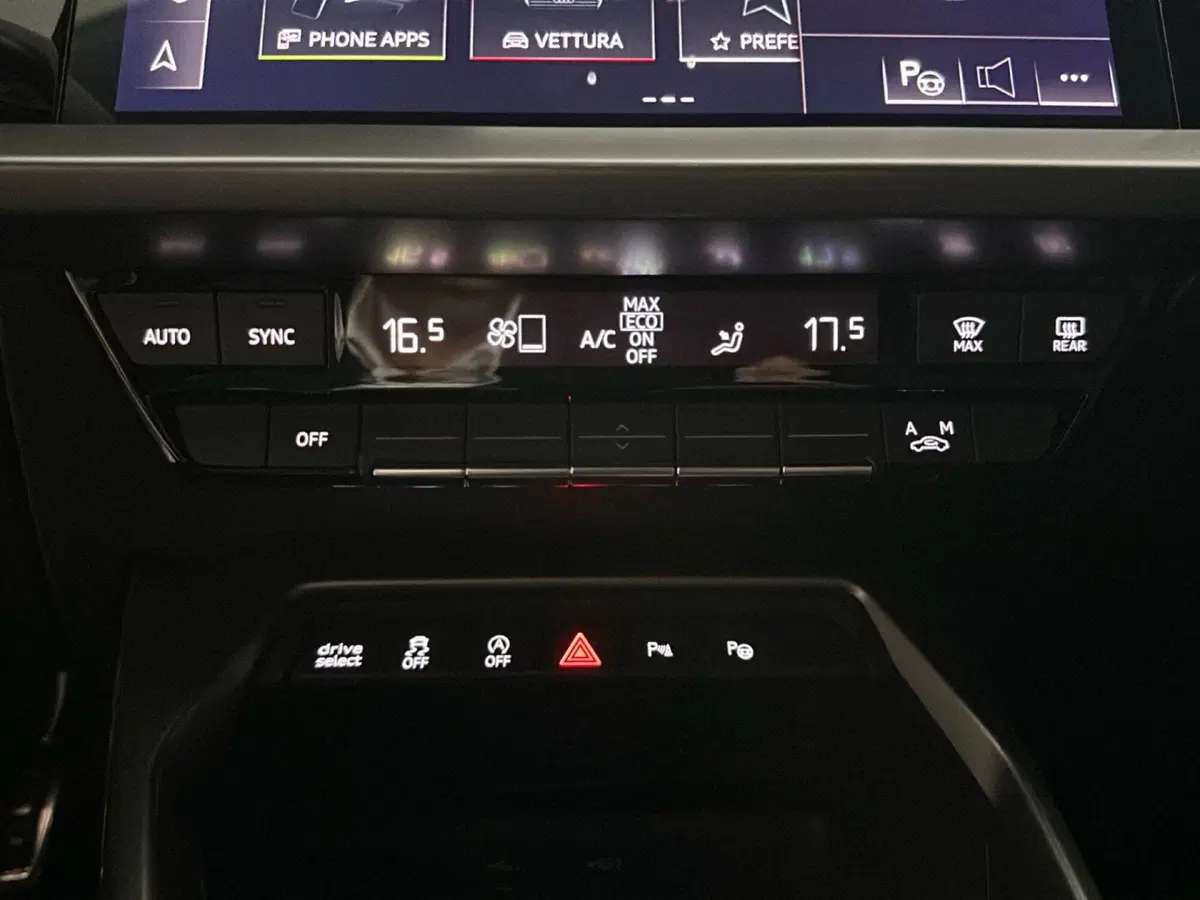 Audi A3 Sportback usata a Napoli (18)