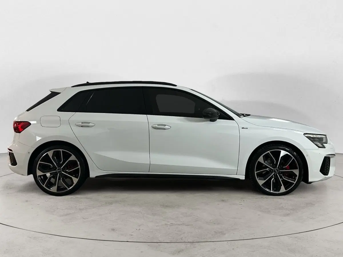 Audi A3 Sportback usata a Napoli (3)