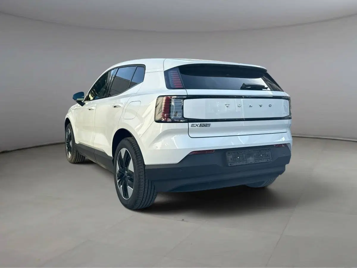 VOLVO Veicoli Commerciali EX30 nuova a Palermo (13)