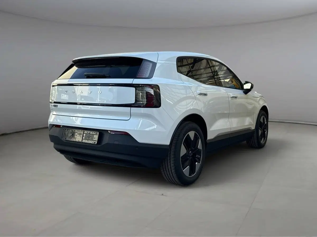 VOLVO Veicoli Commerciali EX30 nuova a Palermo (3)