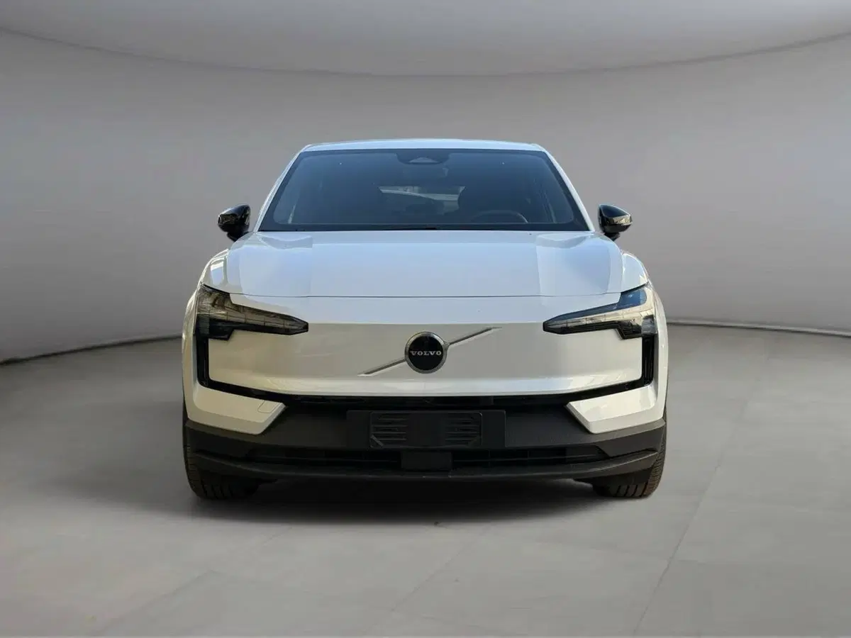VOLVO Veicoli Commerciali EX30 nuova a Palermo (4)